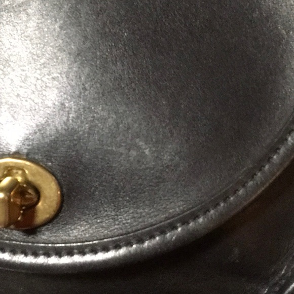 Vintage Coach Classic Black Leather Shoulder Bag - Picture 8 of 8
